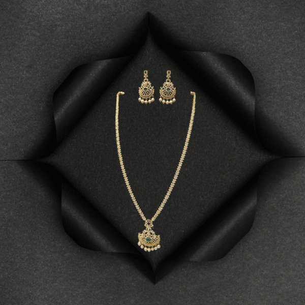 Regal Grace Necklace Set