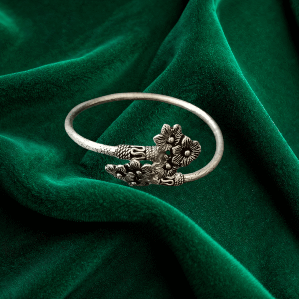 Blossom Bloom Adjustable Ring Trio - Image 4