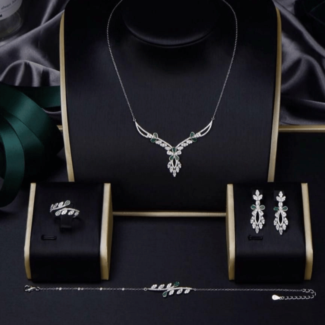 Emerald Elegance Diamond Jewelry Set